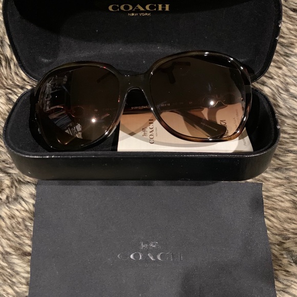 Coach EUC sunglasses with case - Picture 2 of 5